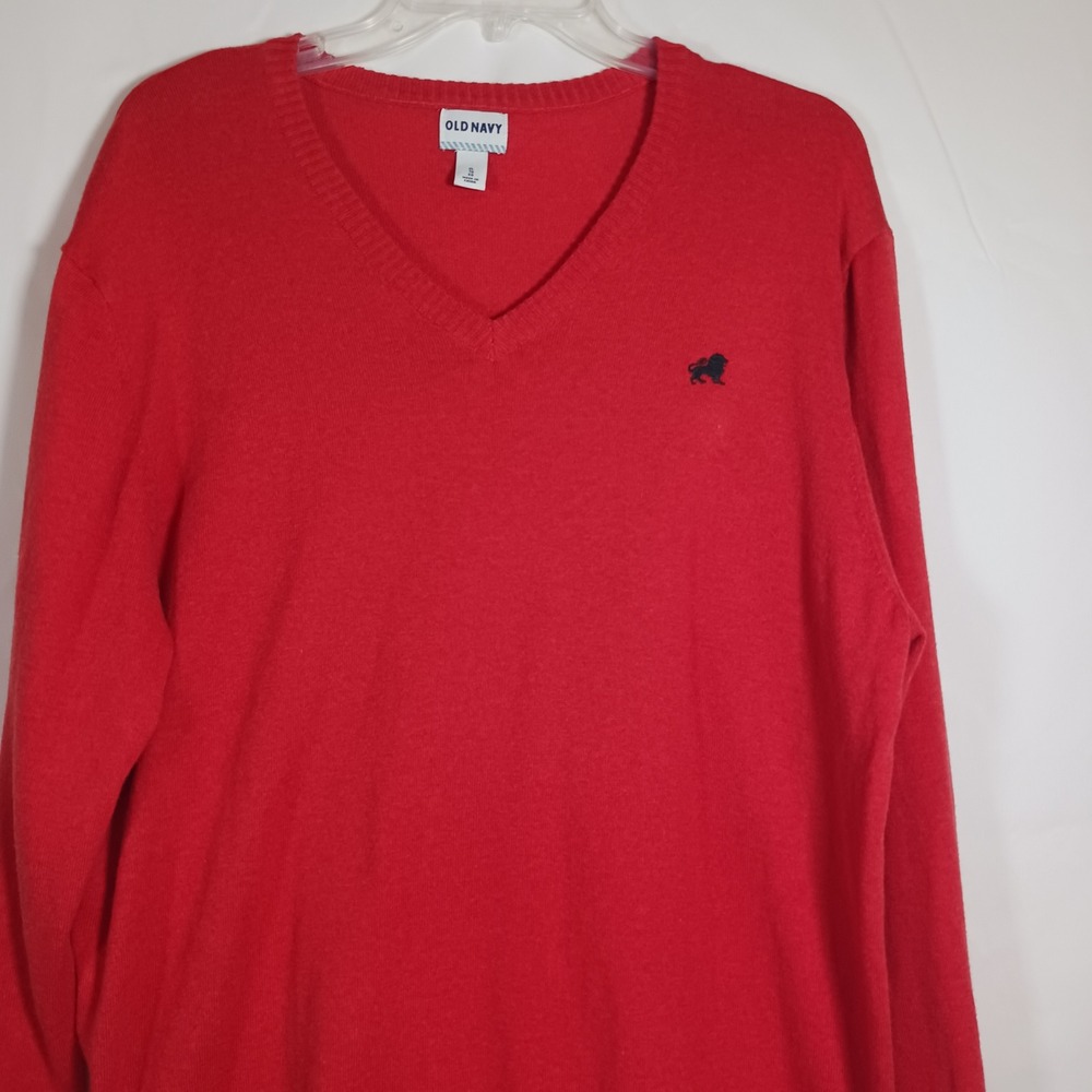 Old Navy V-Neck Sweater Mens XL Red Excellent Lion Crest Long Sleeve Knit